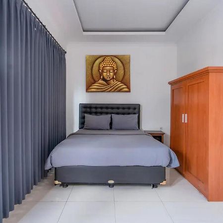 Ceria Guesthouse Seminyak Mitra Reddoorz Eksteriør bilde