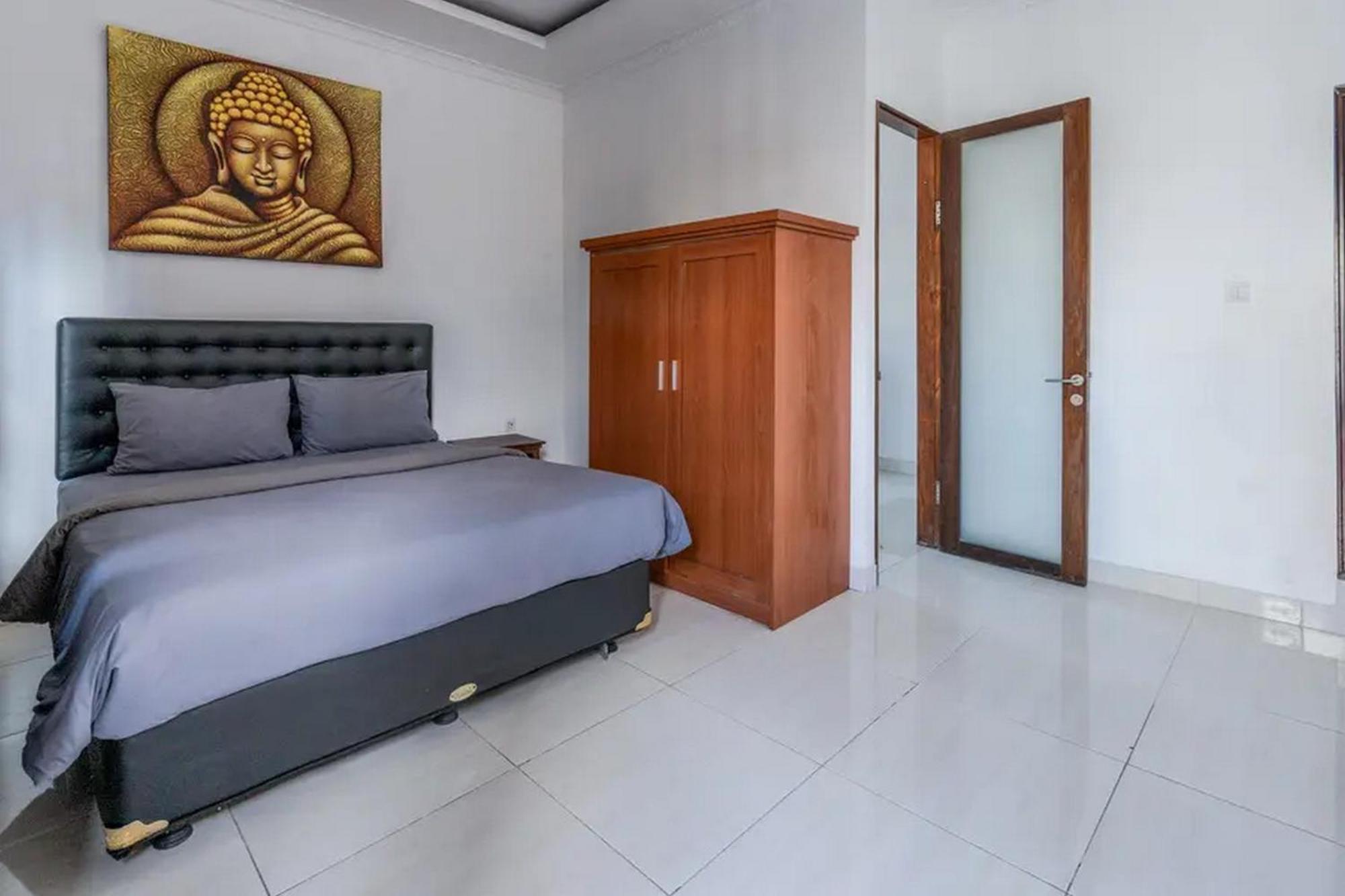 Ceria Guesthouse Seminyak Mitra Reddoorz Eksteriør bilde