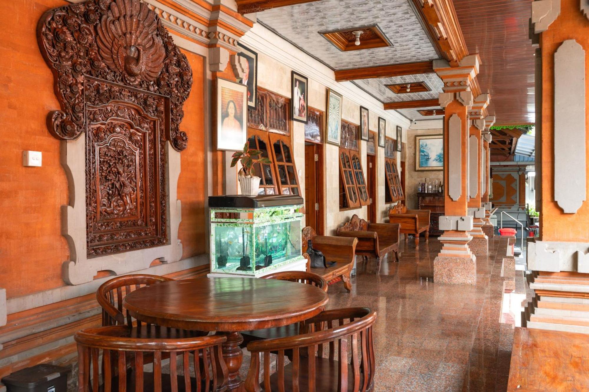 Ceria Guesthouse Seminyak Mitra Reddoorz Eksteriør bilde