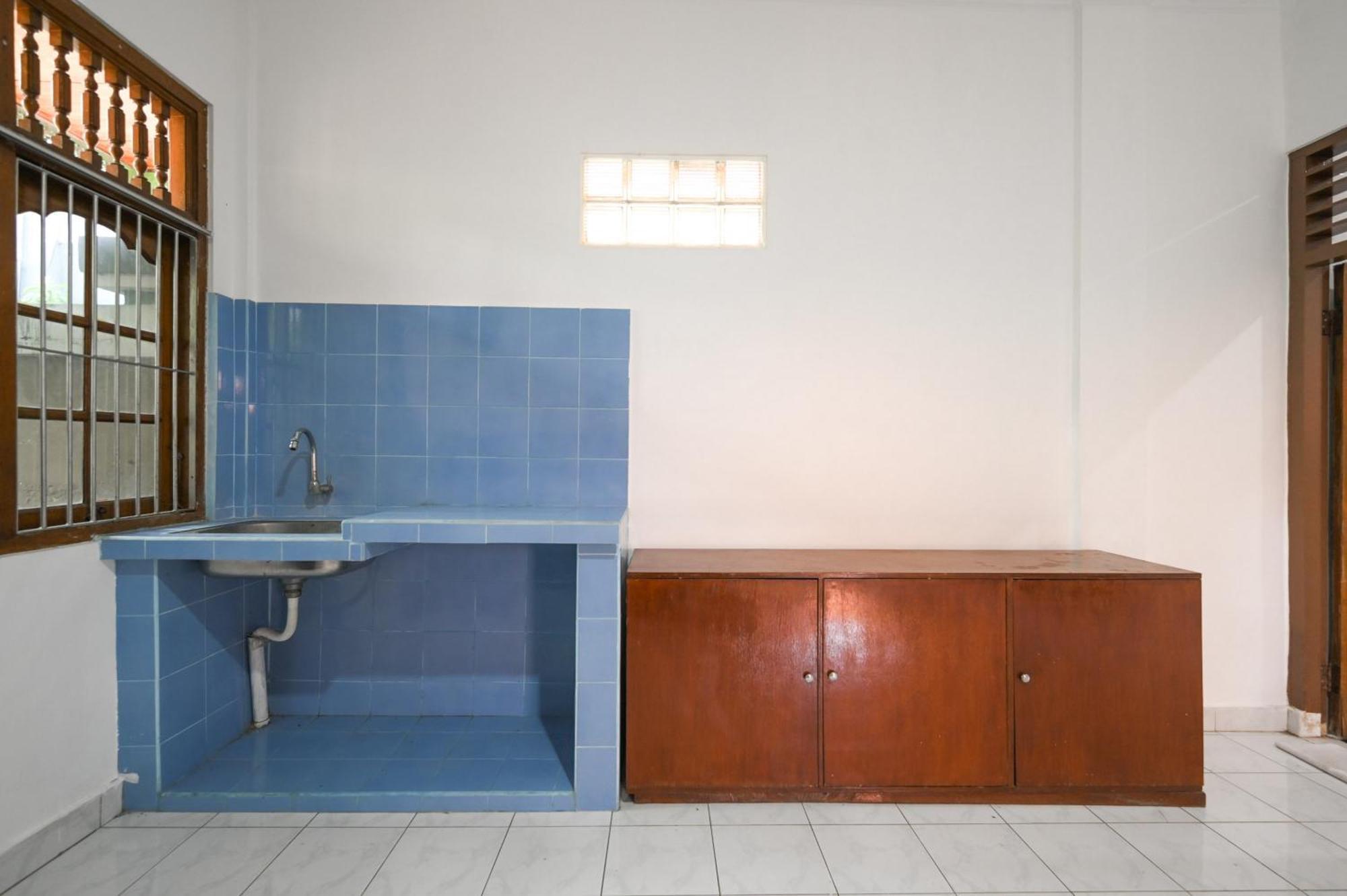 Ceria Guesthouse Seminyak Mitra Reddoorz Eksteriør bilde