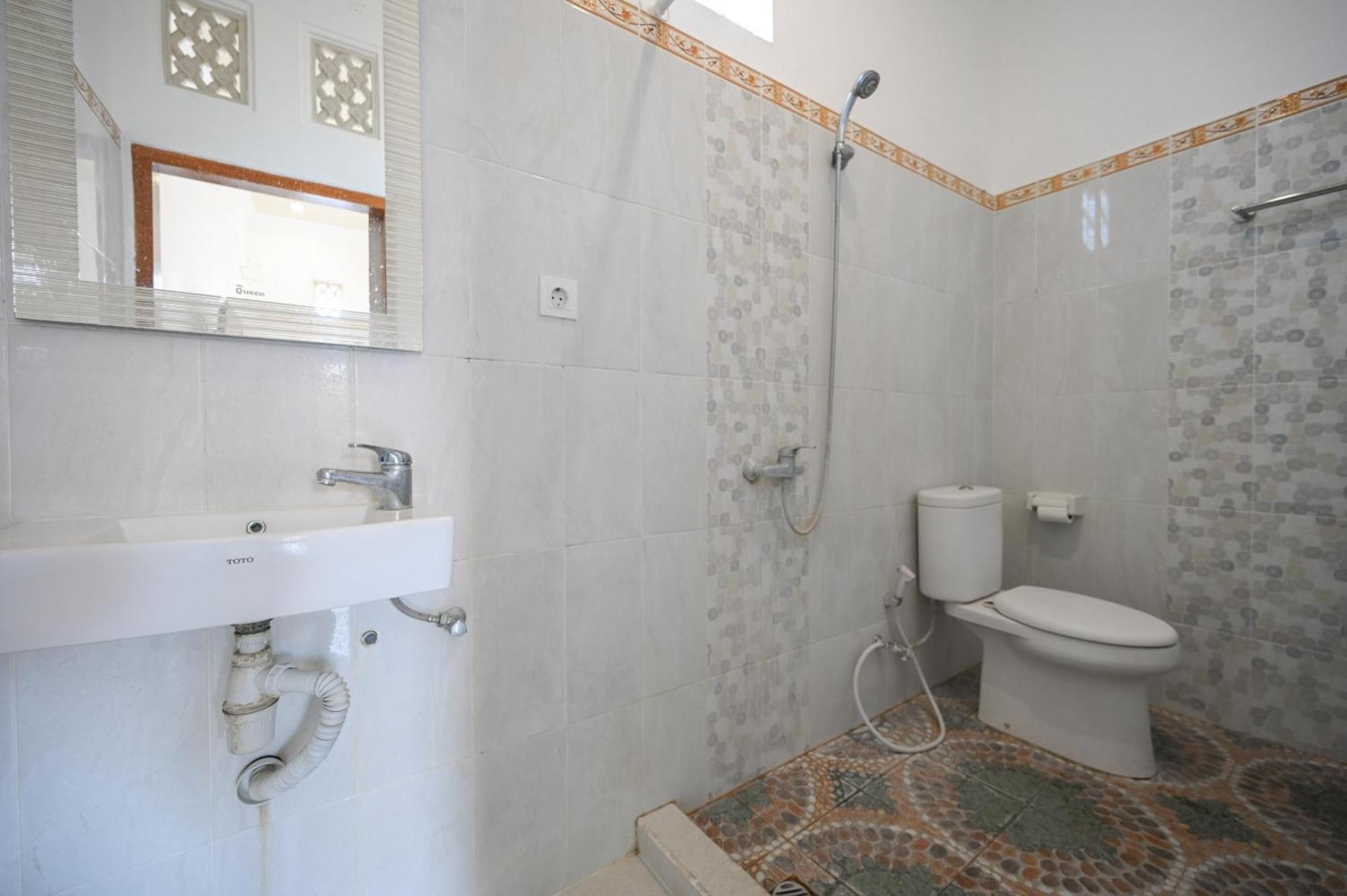 Ceria Guesthouse Seminyak Mitra Reddoorz Eksteriør bilde
